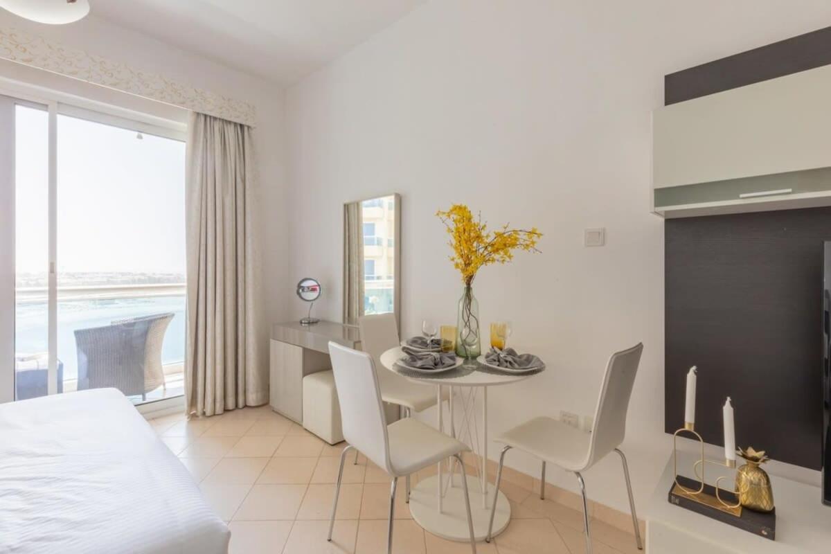 Frank Porter - Vista Apartment *